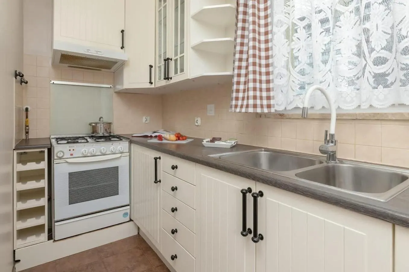 Cosy Apartment With Balcony In Gdansk By Noclegi Renters